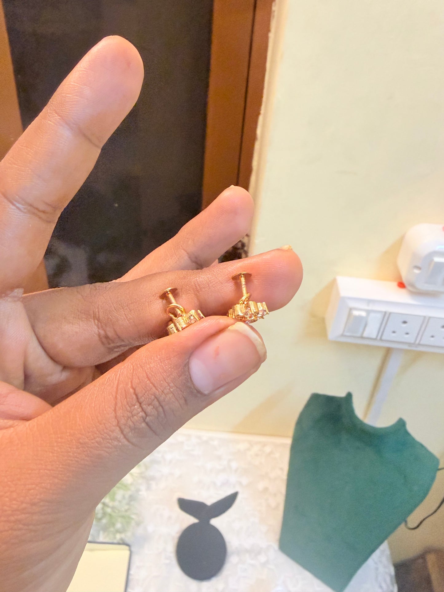 Panchaloham Daily wear Cz screw back Jhumka