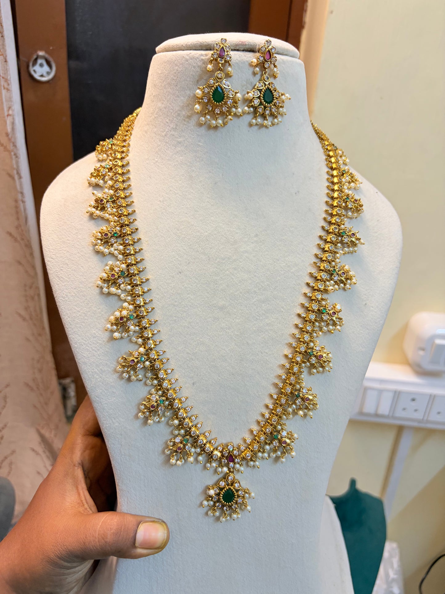 Gold antique finish guttapusalu haram