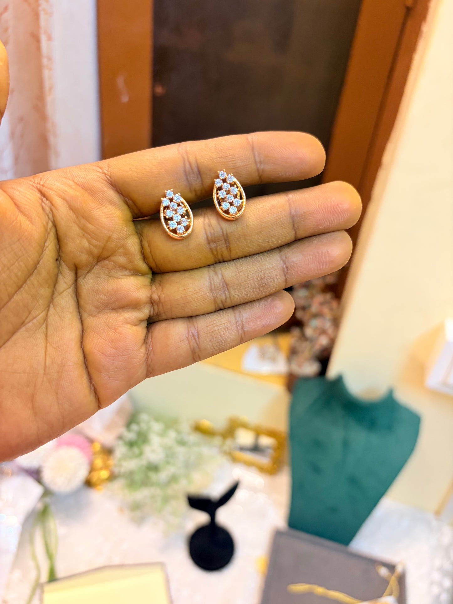 Panchaloham Cz screw back stud