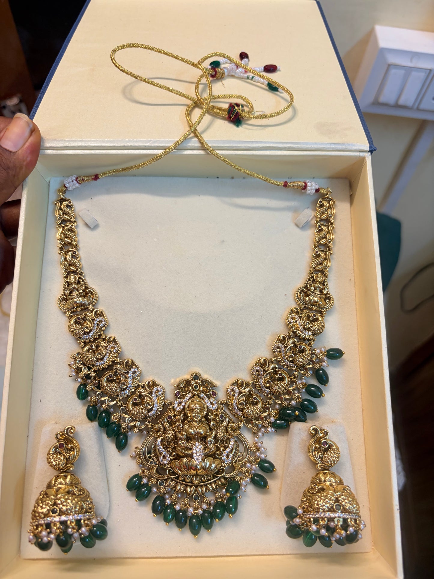 Heritage Gold antique finish jadau necklace set