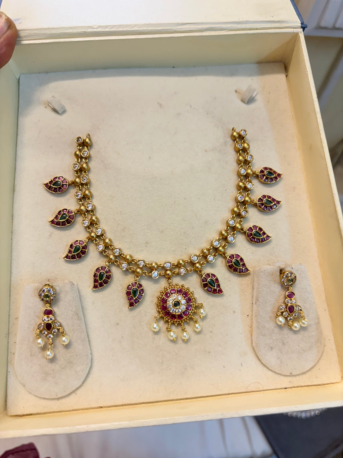Gold inspired mango kemp stones jadau necklace set