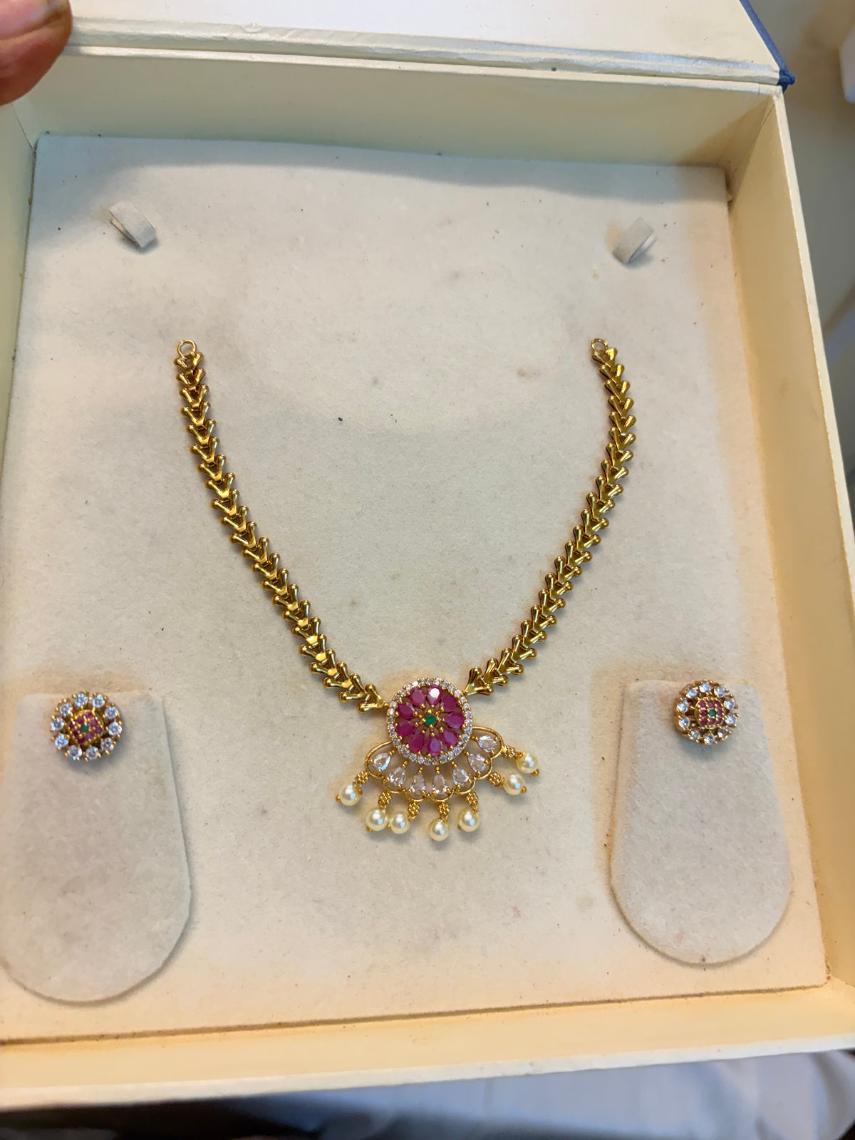 Cz stone gold antique choker set