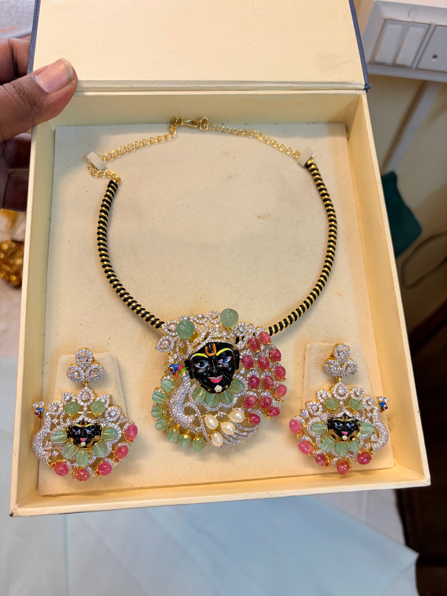 Gj polish Krishna face pendant black Kanti necklace set