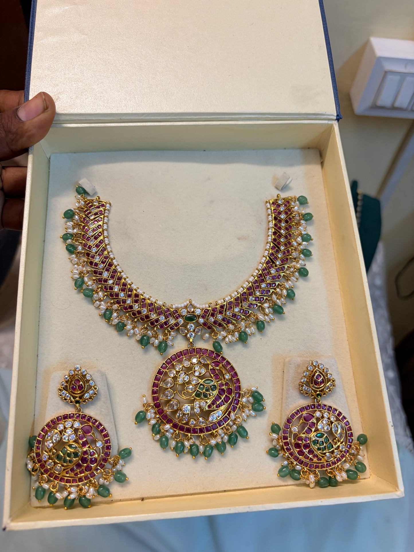 Real kemp stones jadau choker set