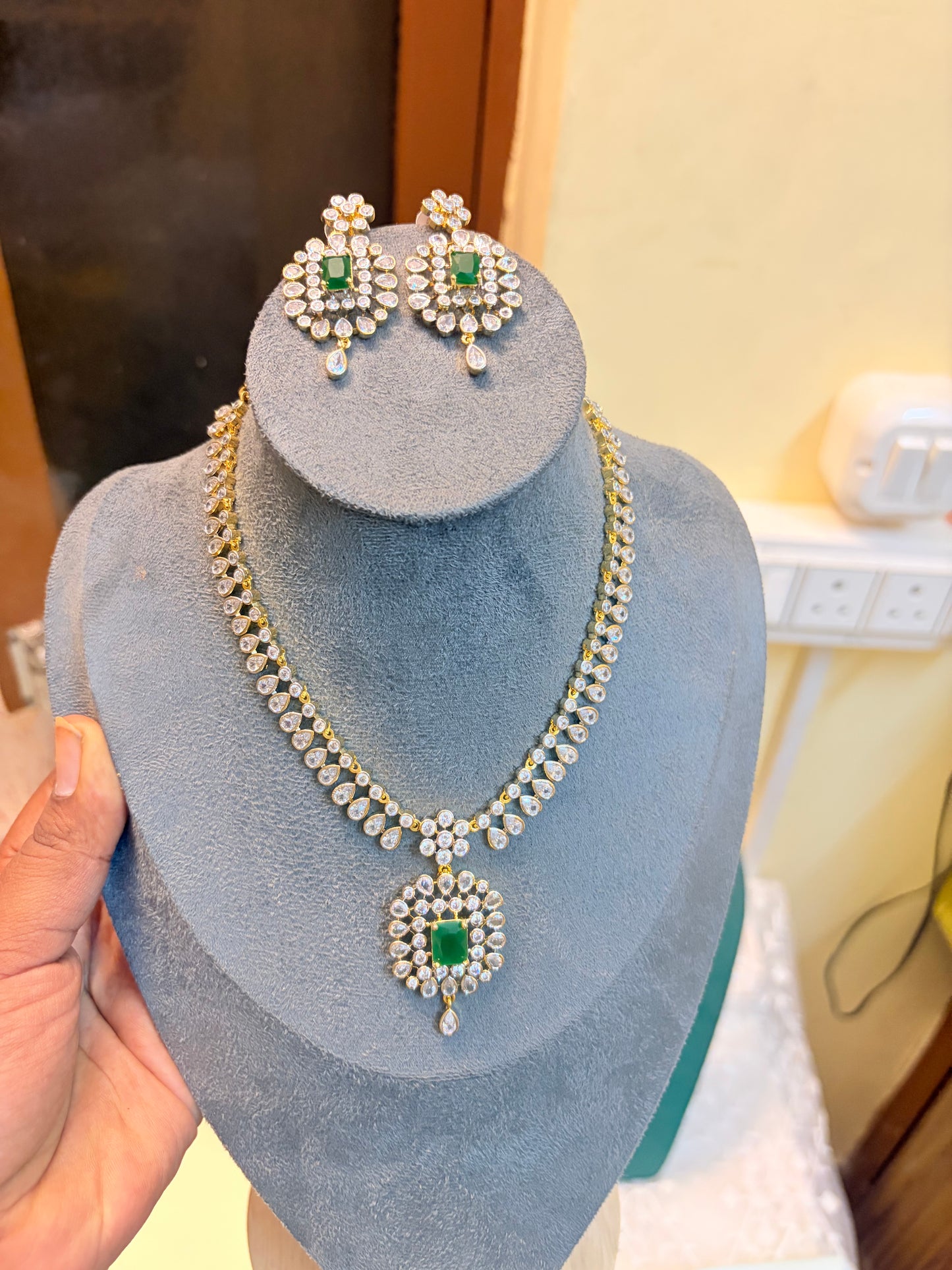 Gj polish Diamond replica emerald necklace set
