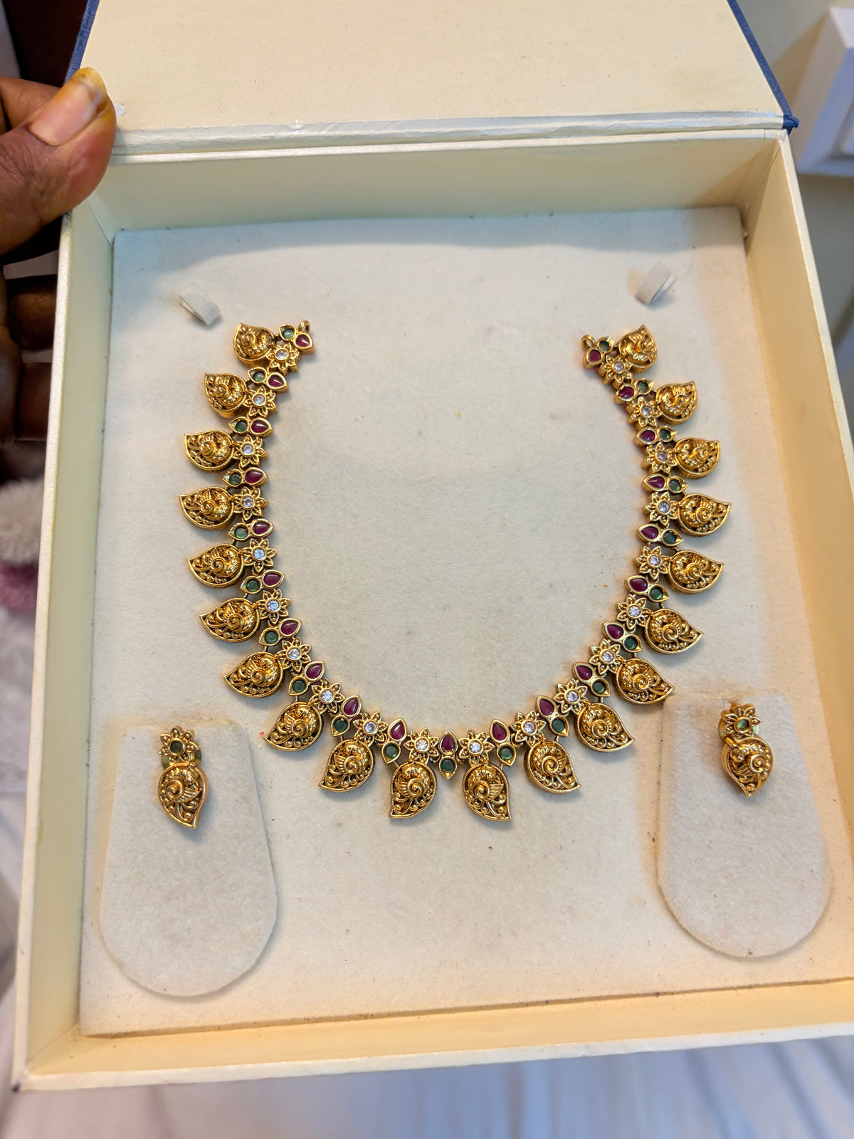 Gold antique finish jadau necklace set