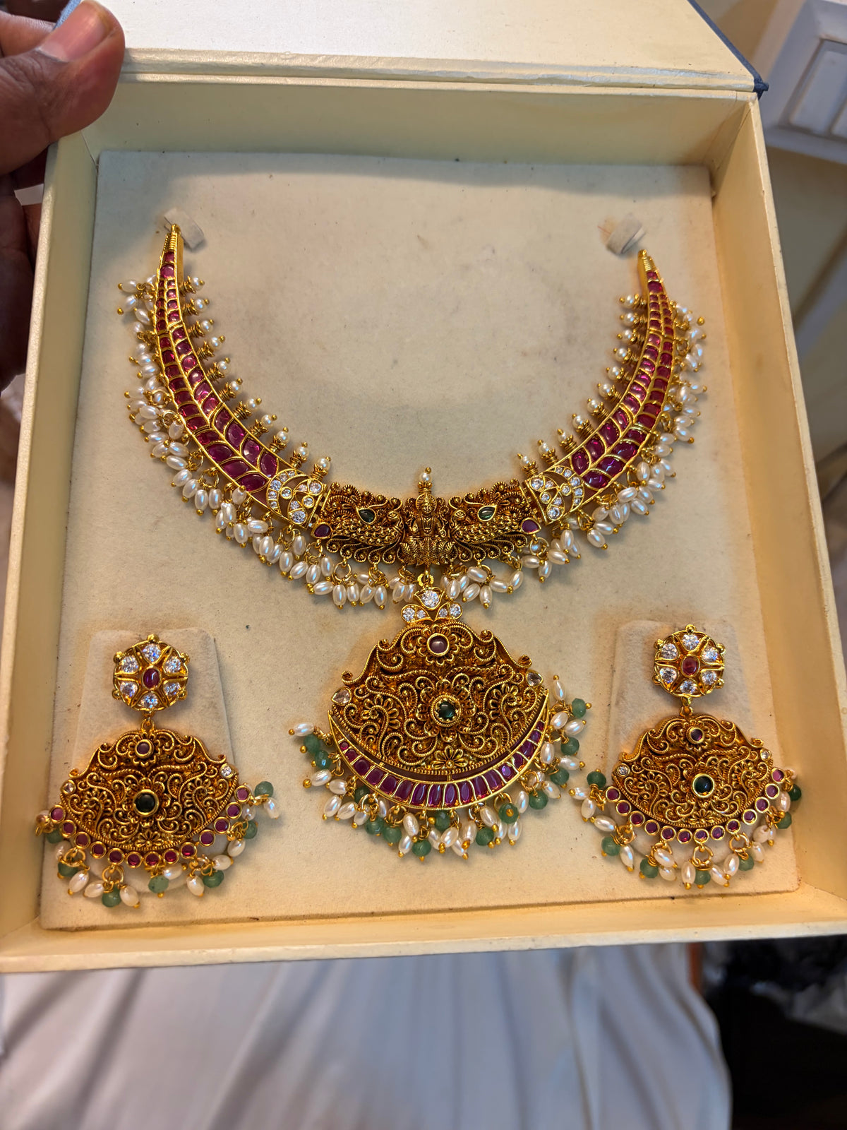 Classic Kemp stones jadau Kanti set with Nakshi accent