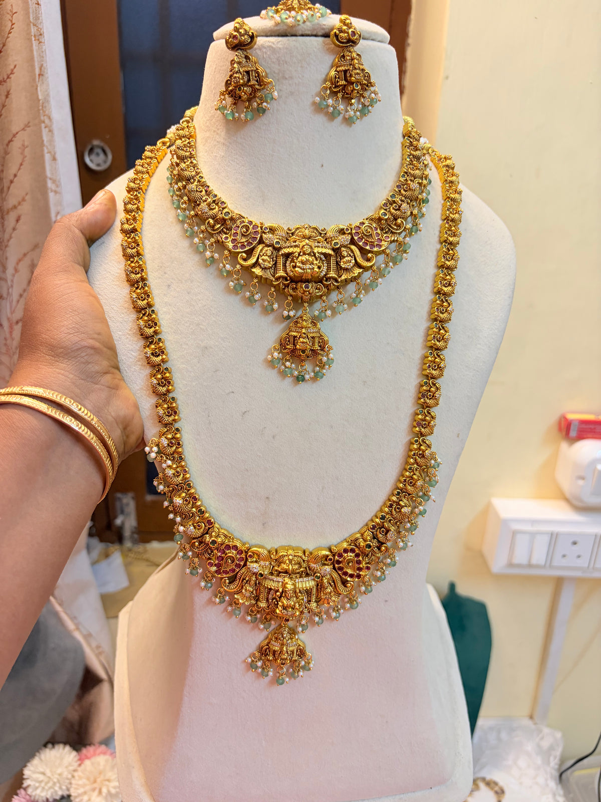 Gold Nakshi jadau combo set premium quality with tikka