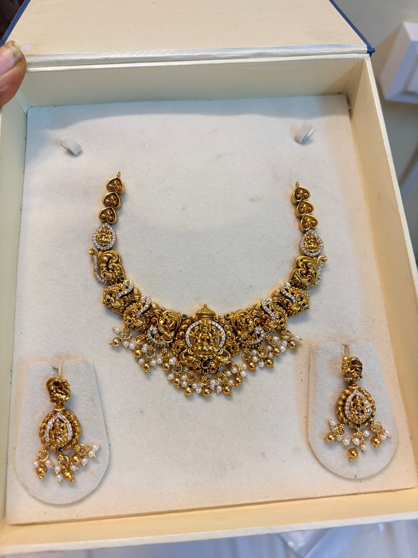 Gold Nakshi jadau necklace set