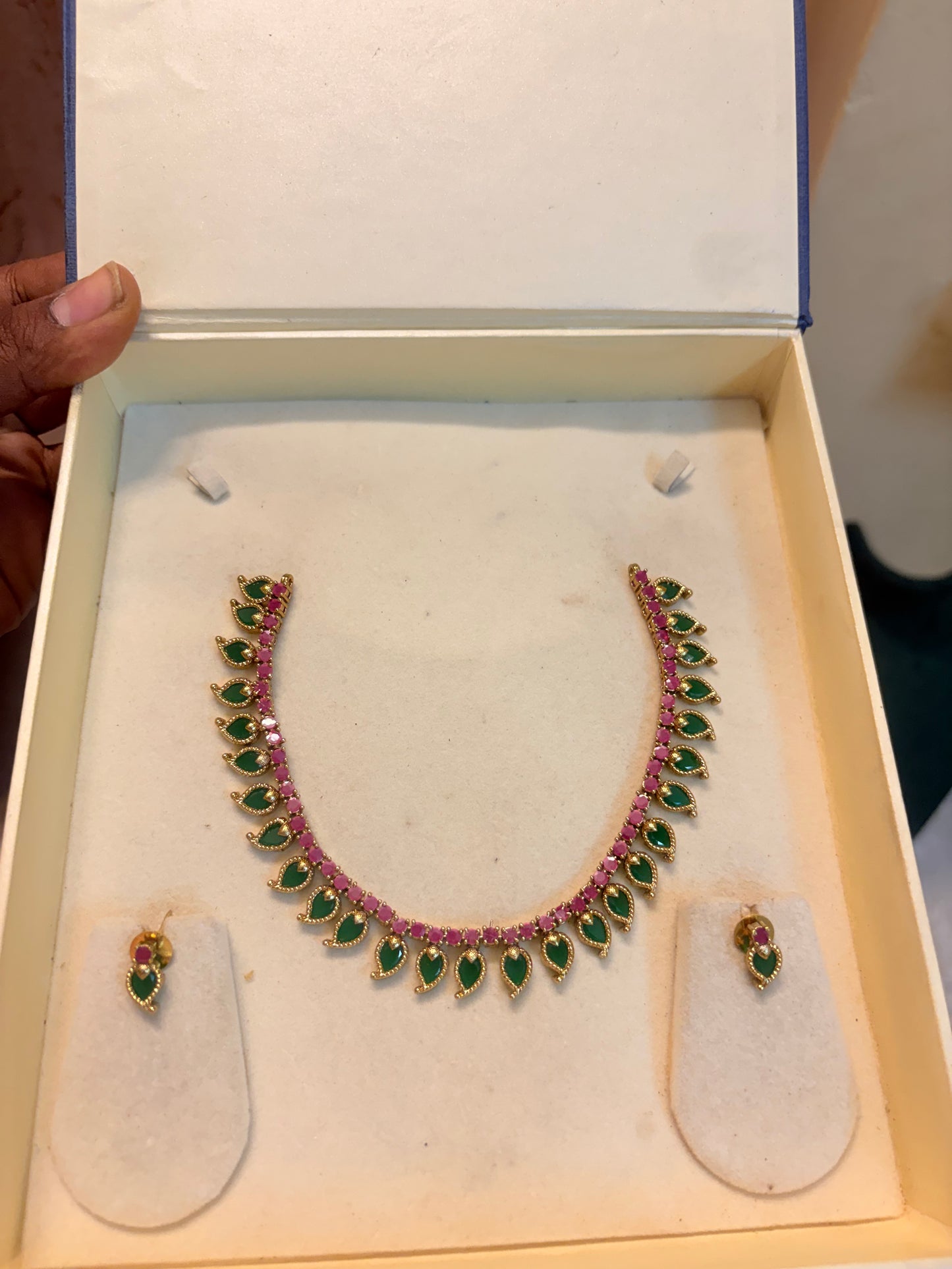AD stones emerald necklace set