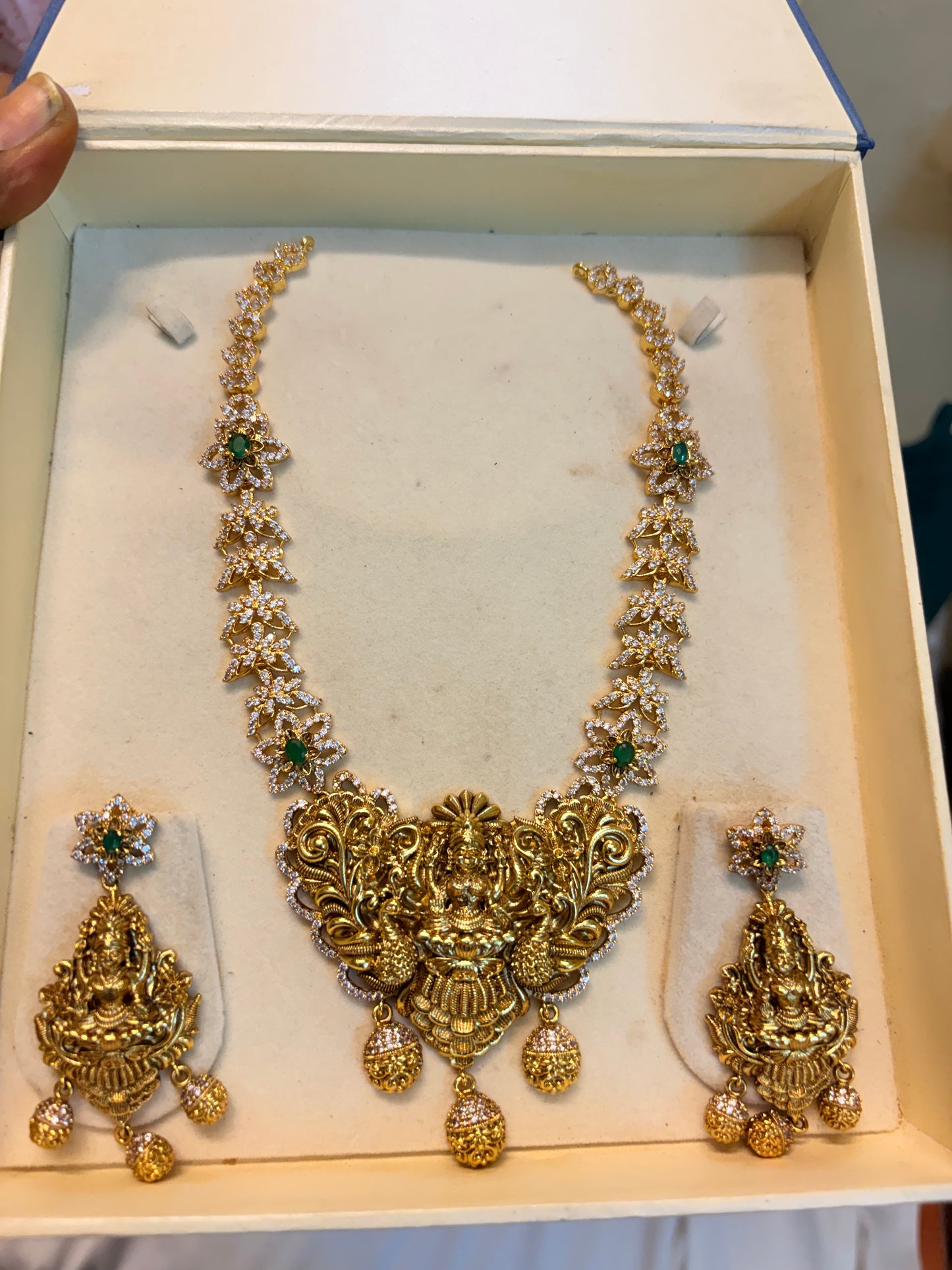 Classic Gold Nakshi Cz jadau necklace set