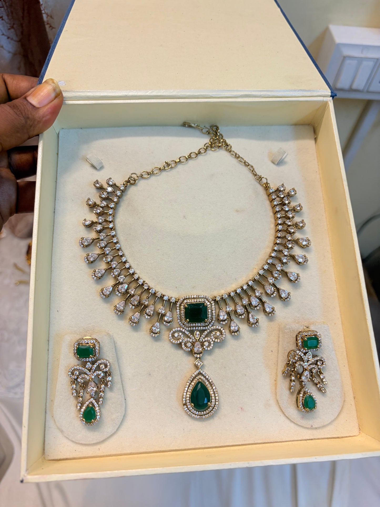AD stones emerald jadau necklace set