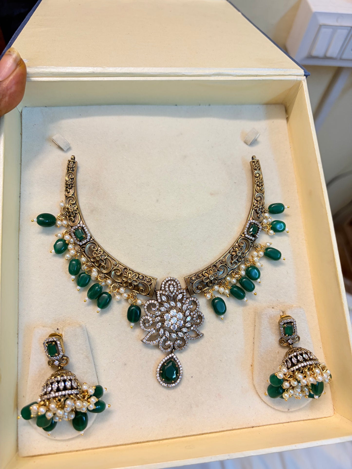 Mehendi polish kanti necklace set with Jhumka