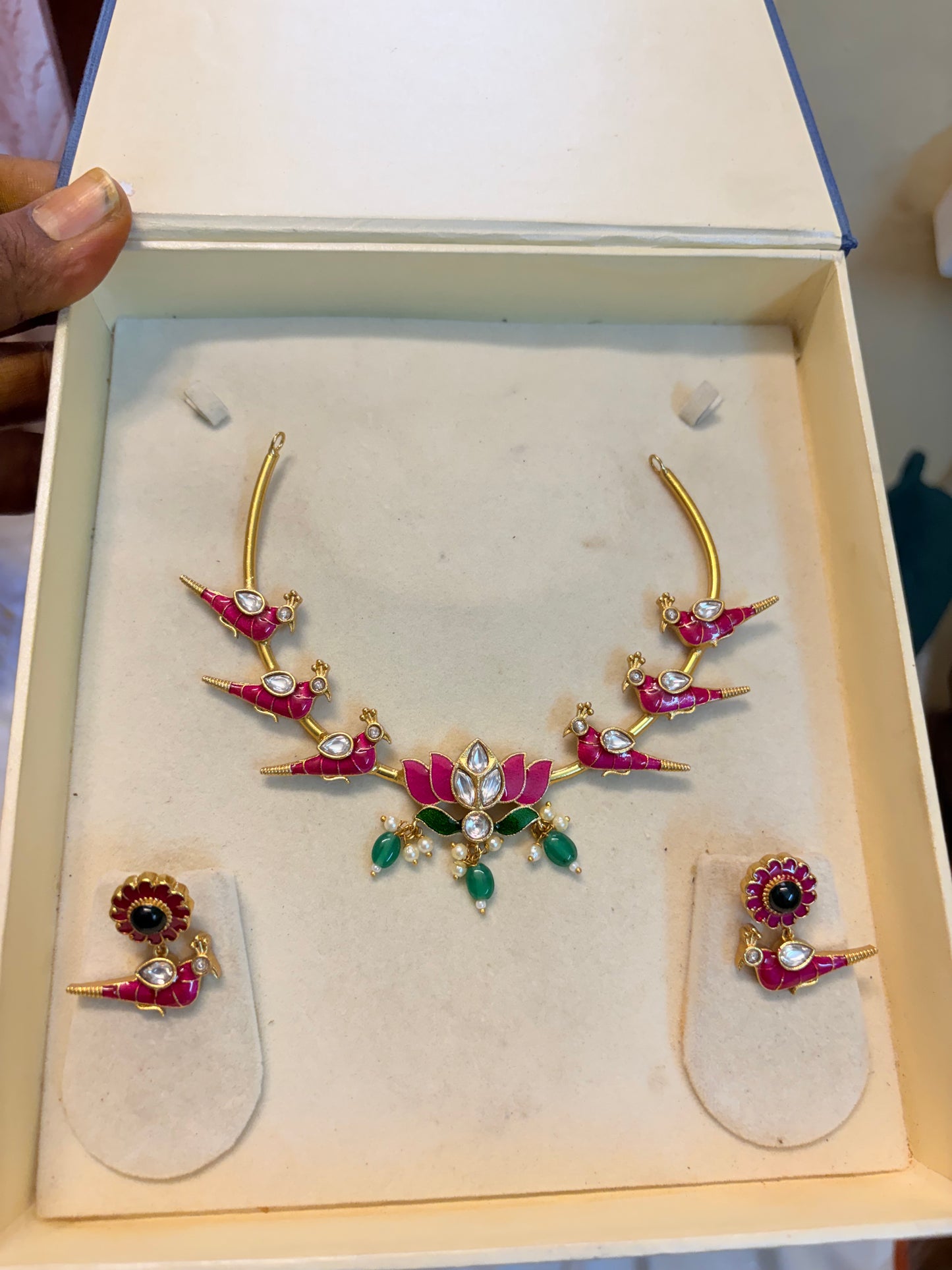 Lotus Kanti necklace set