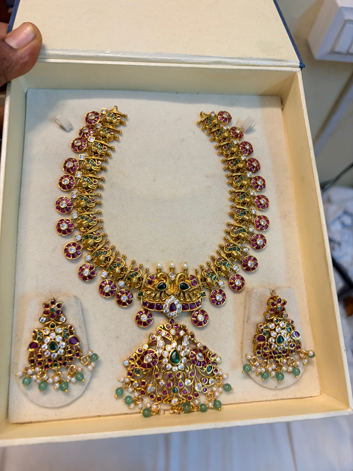 Real kemp stones jadau Bottumala necklace set premium quality