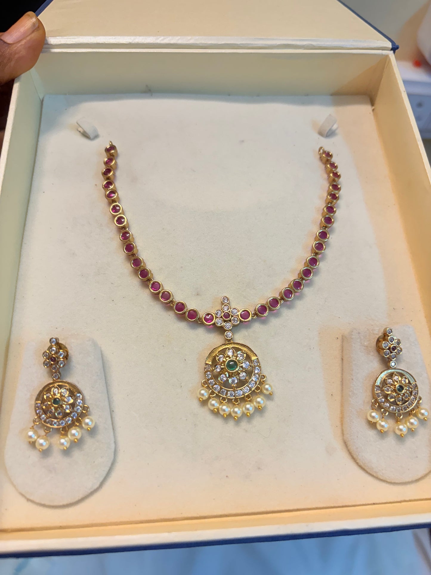 Kemp stones jadau necklace set