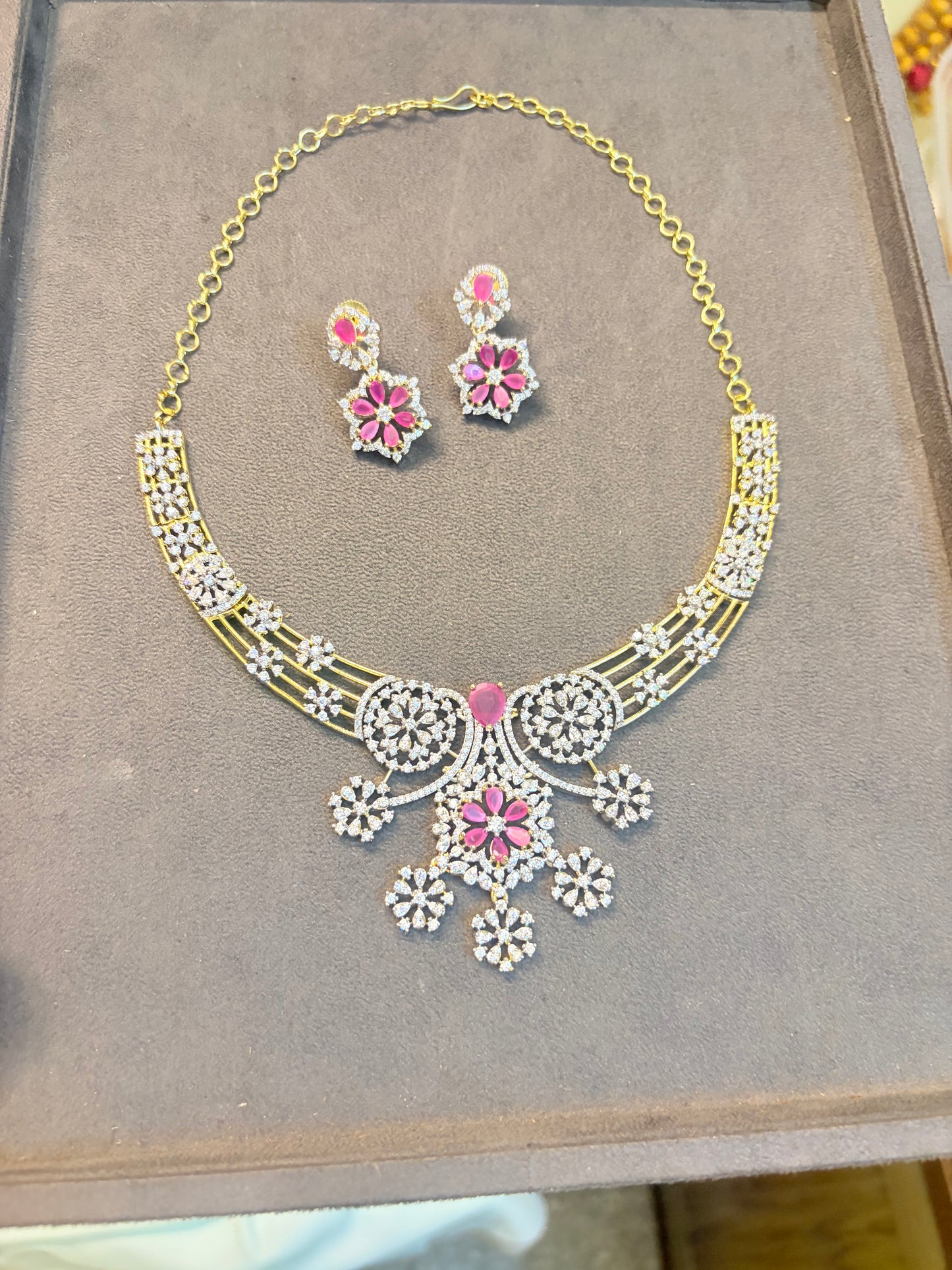 Ruby Floral Gj polish Kanti set