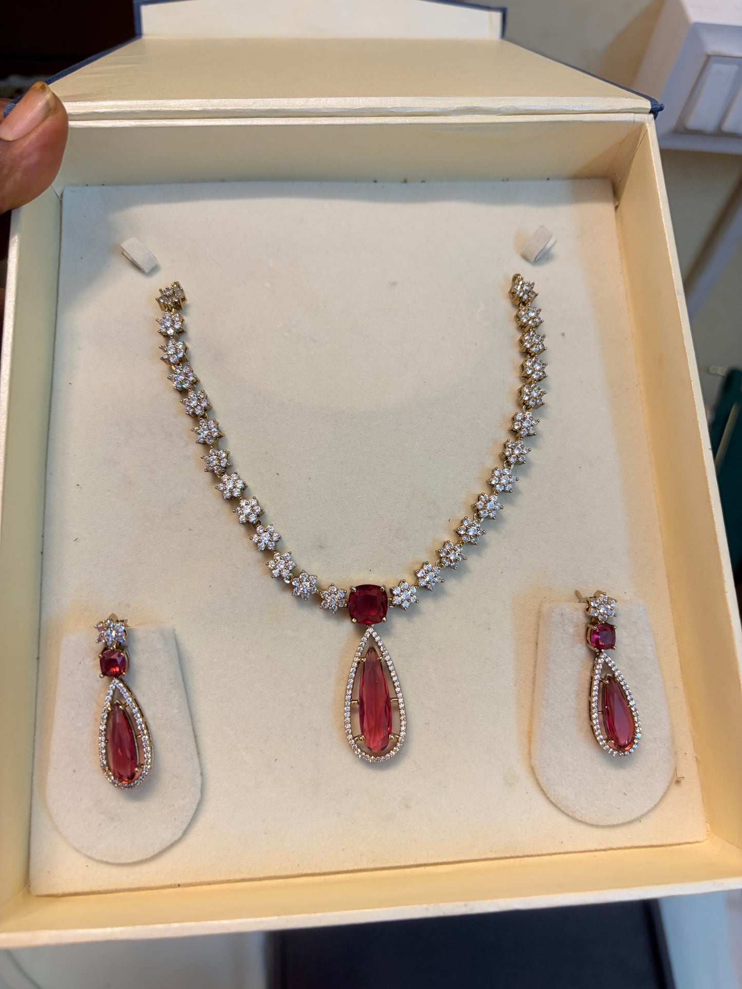 Ruby Cz jadau necklace set