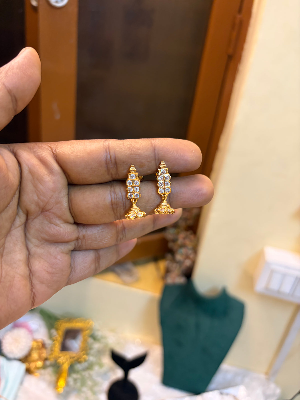 Impon screw back Jhumka