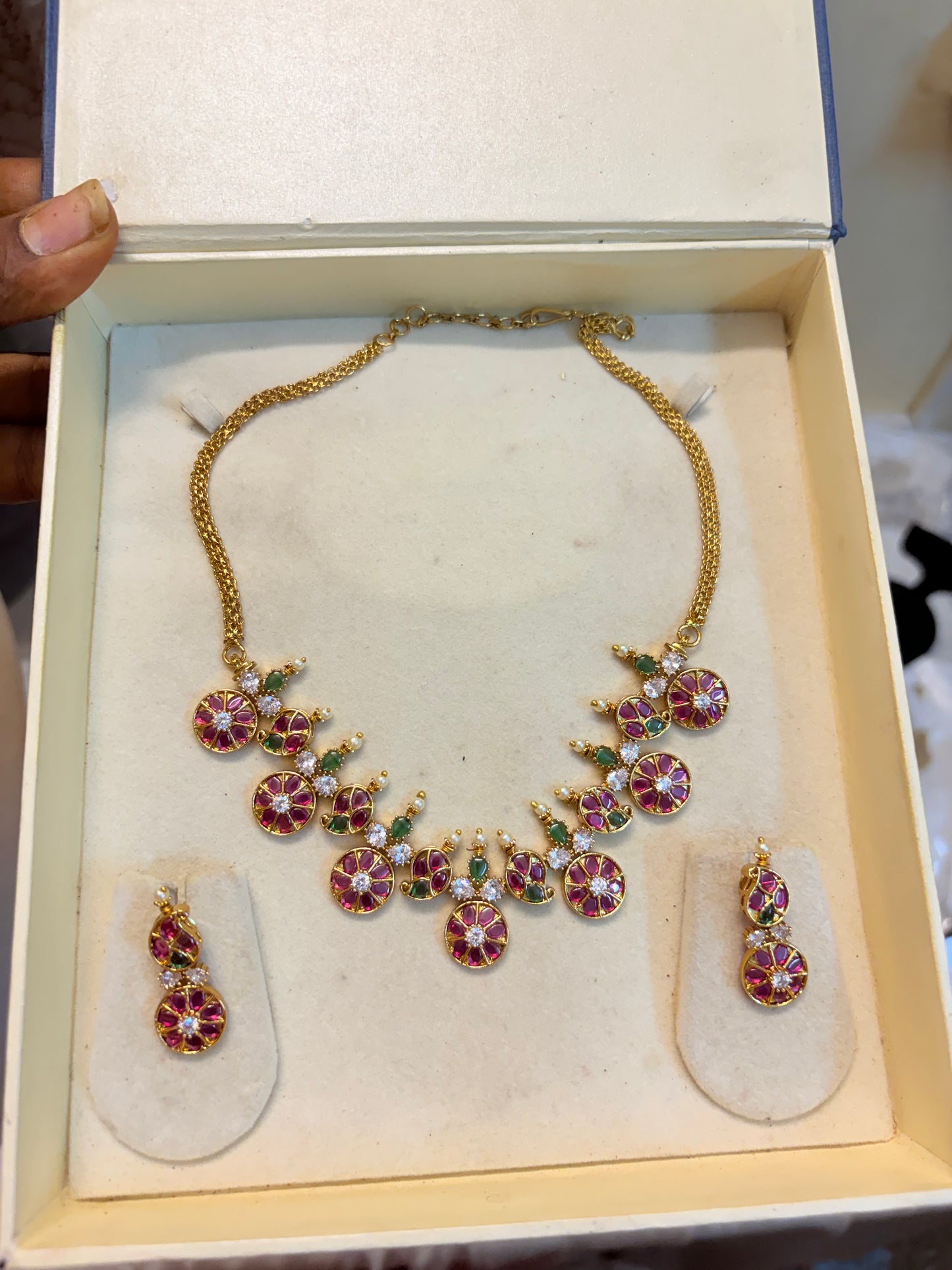 Real kemp stones jadau choker set
