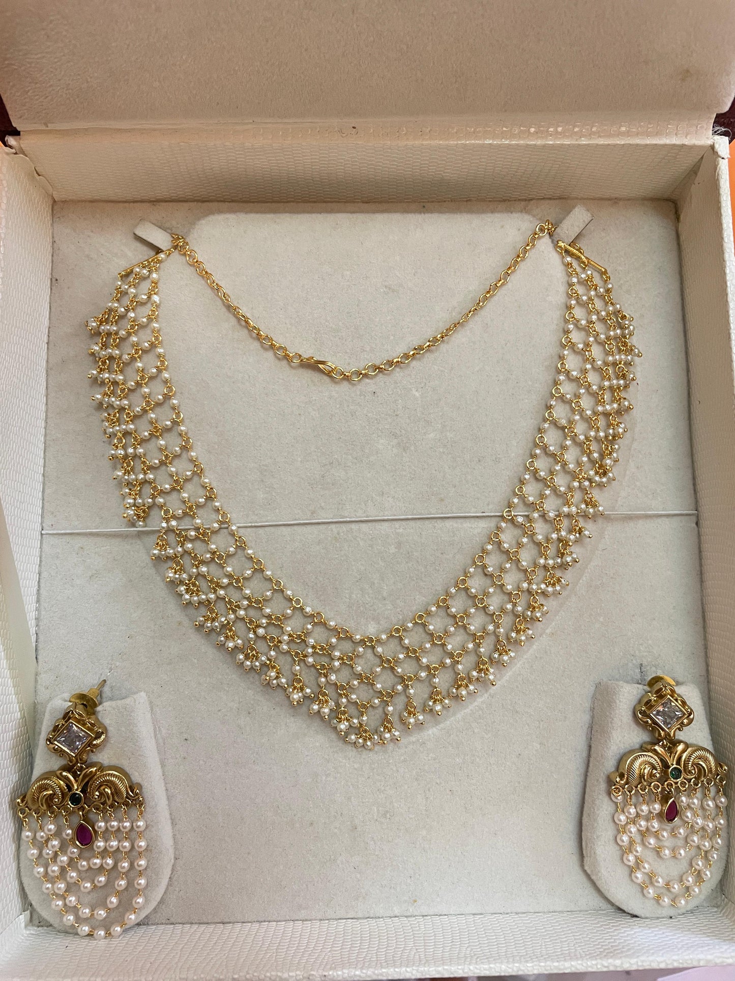 Handmade pearl chain gold replica design with earrings