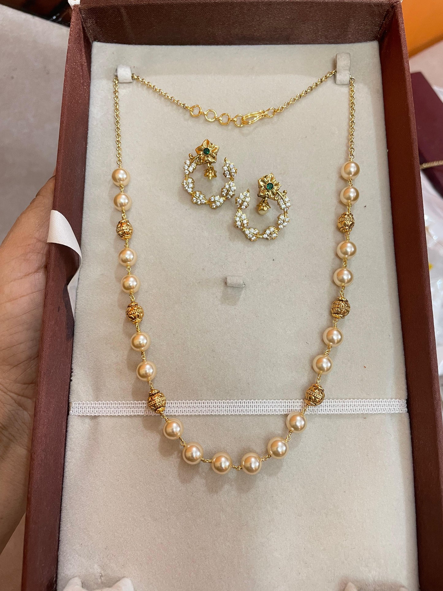 Swarovski pearls nakshi chain