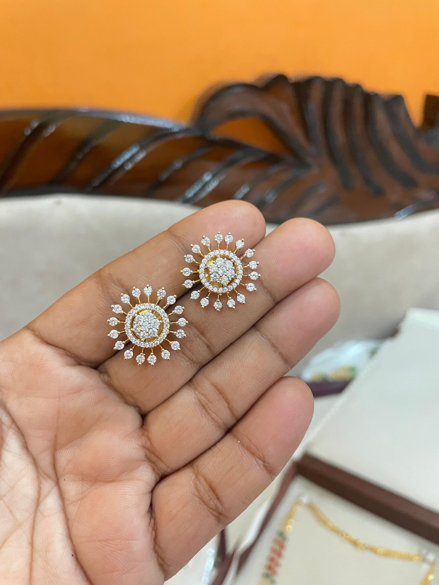 Elegant cz stone stud