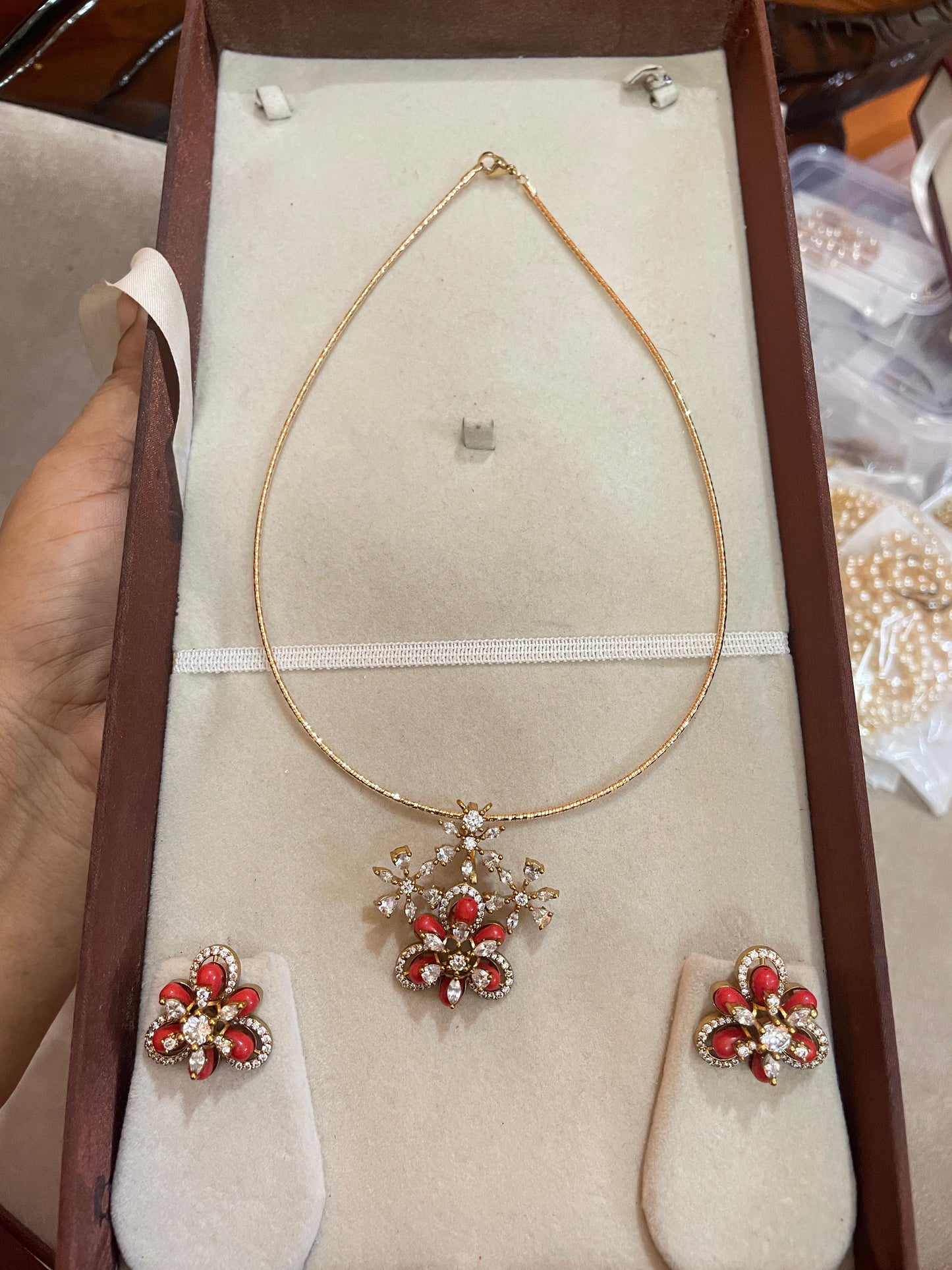 Floral Moissanite pagadam chain set