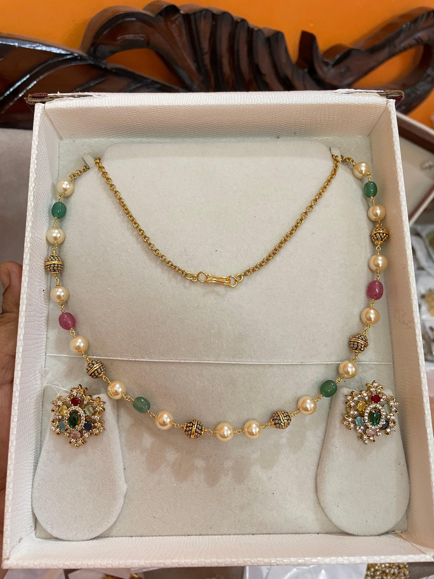 Regal handmade pearl beads chain