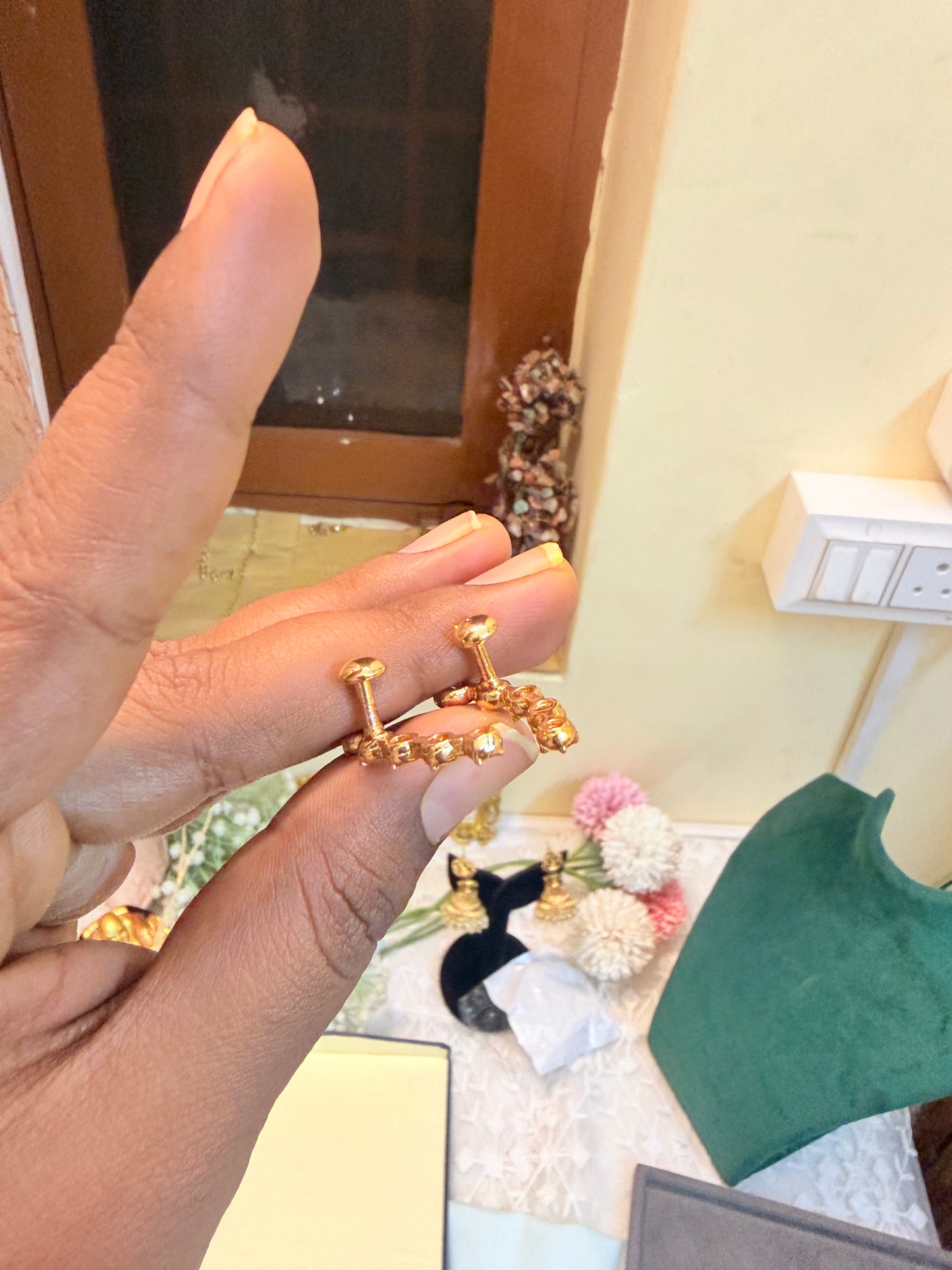 Panchaloham Cz stone earcuff/ Daily wear screw back waddy