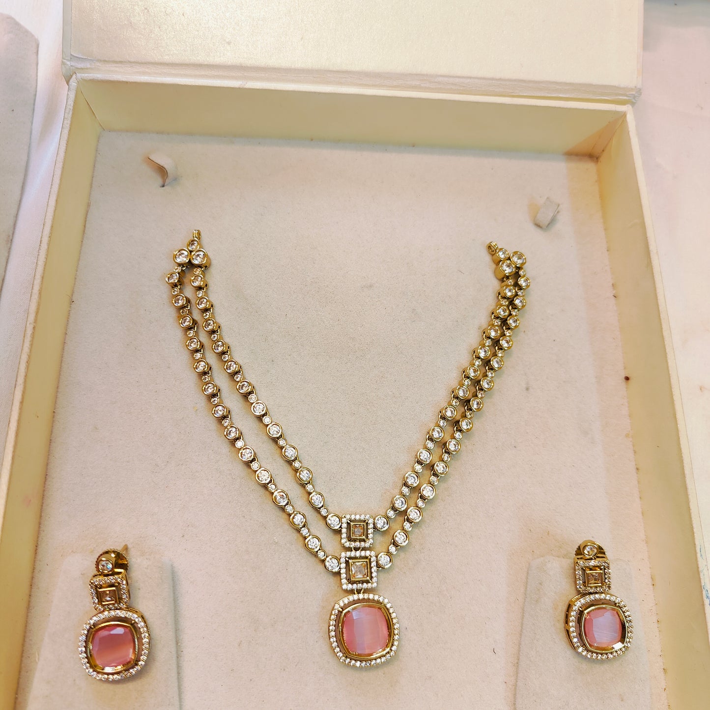 Moissanite 2 layer kundan neckset premium quality