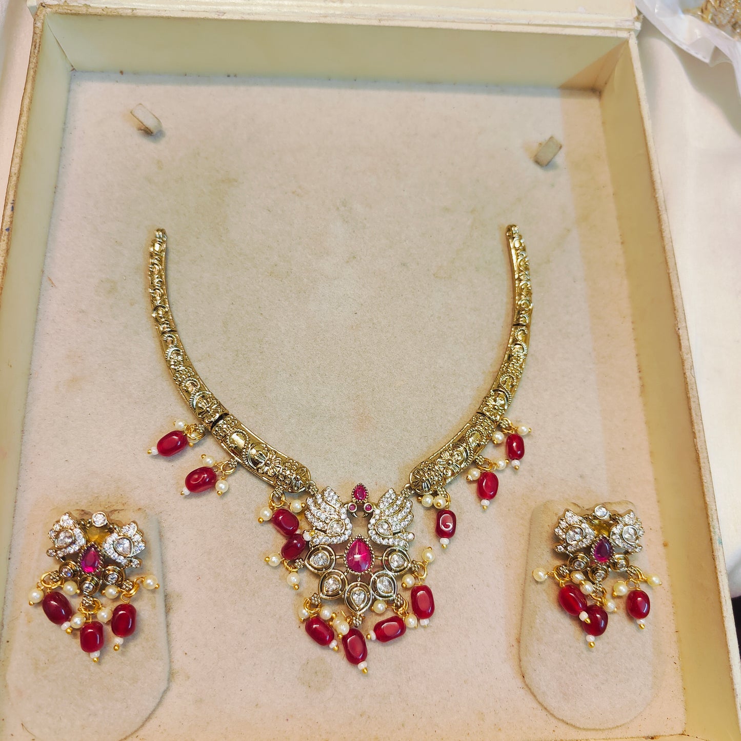 Regal Ruby drop Kanti necklace set