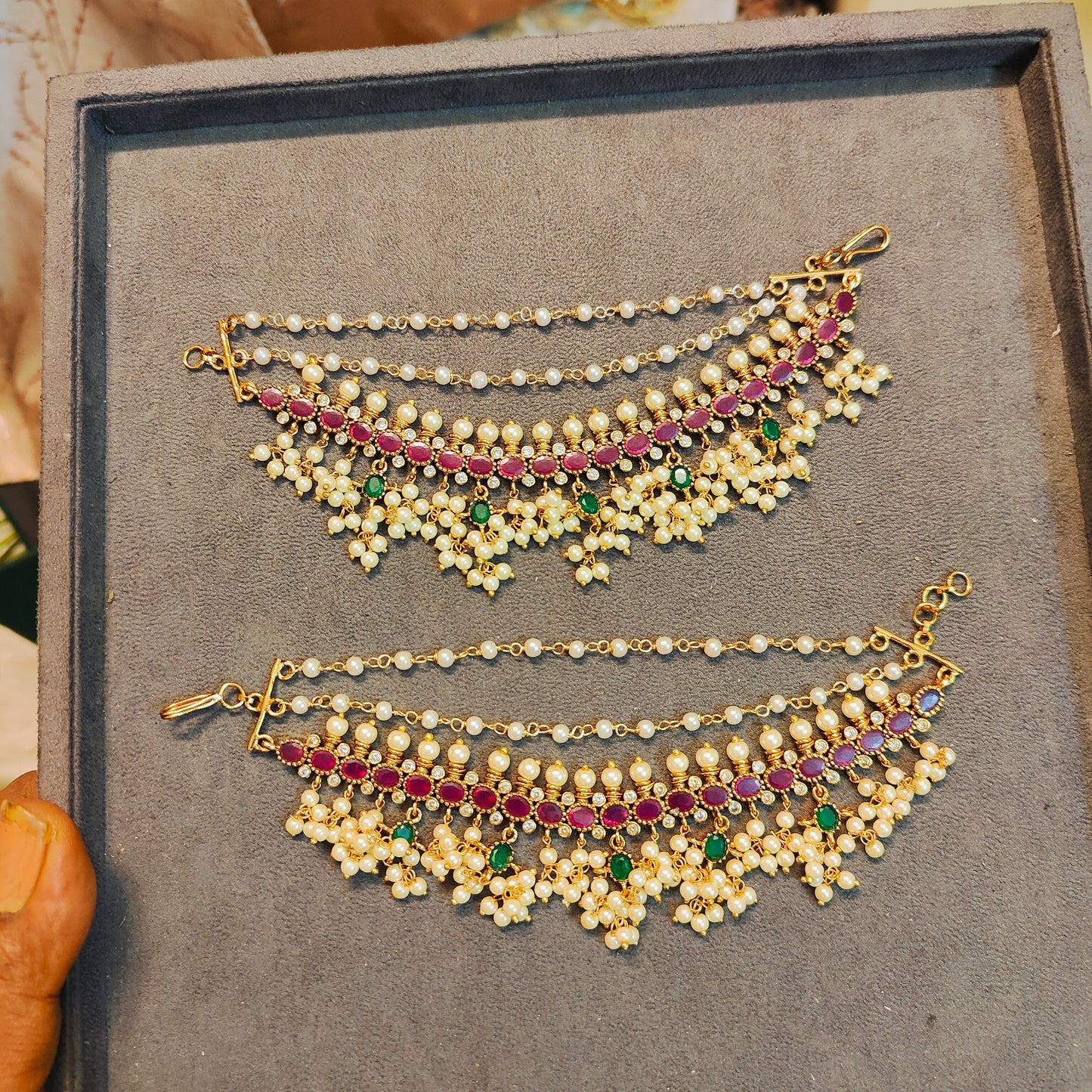 Ruby Emerald Guttapusalu earchain