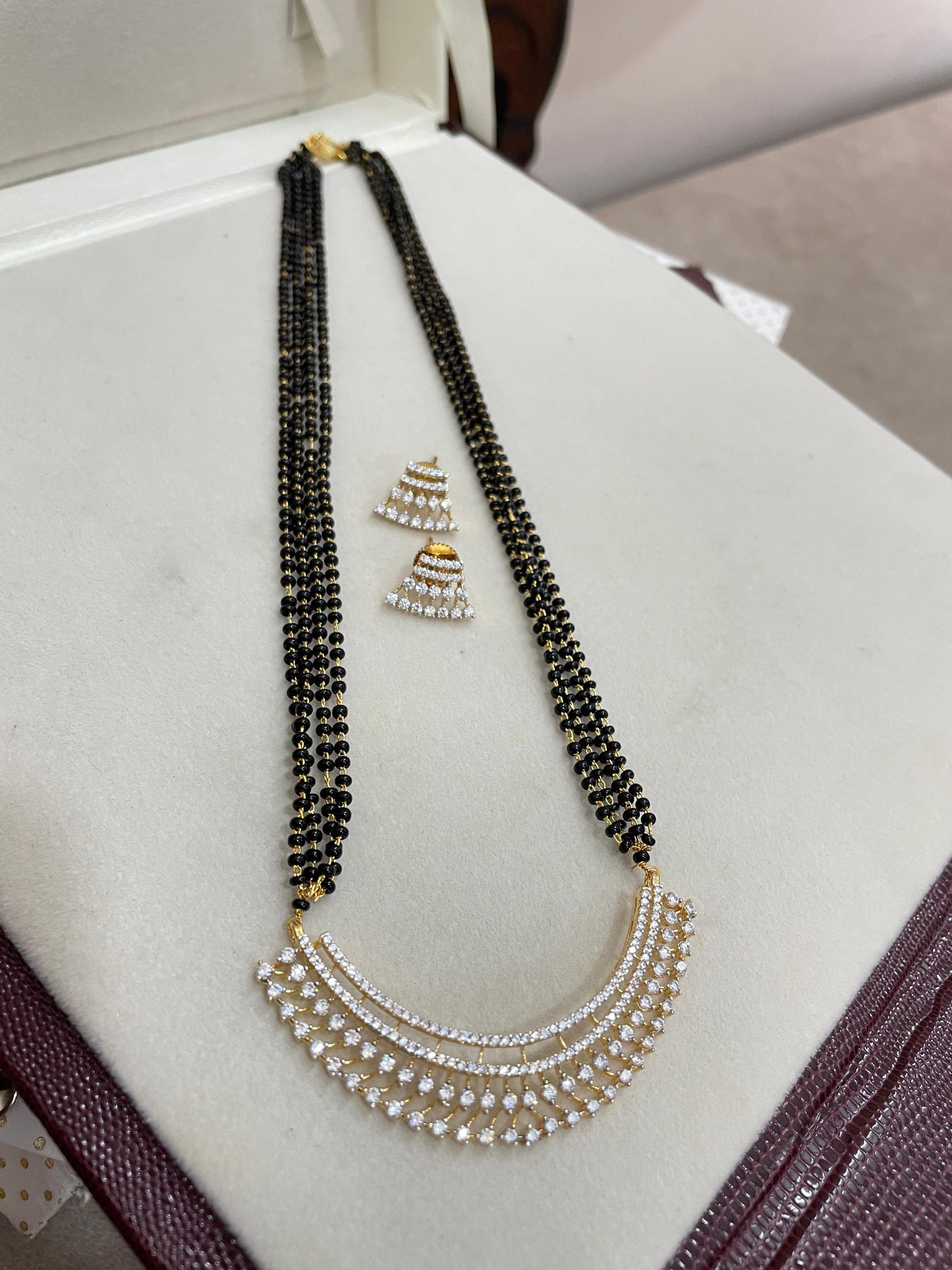 Diamond replica AD stonesBlack beads chain