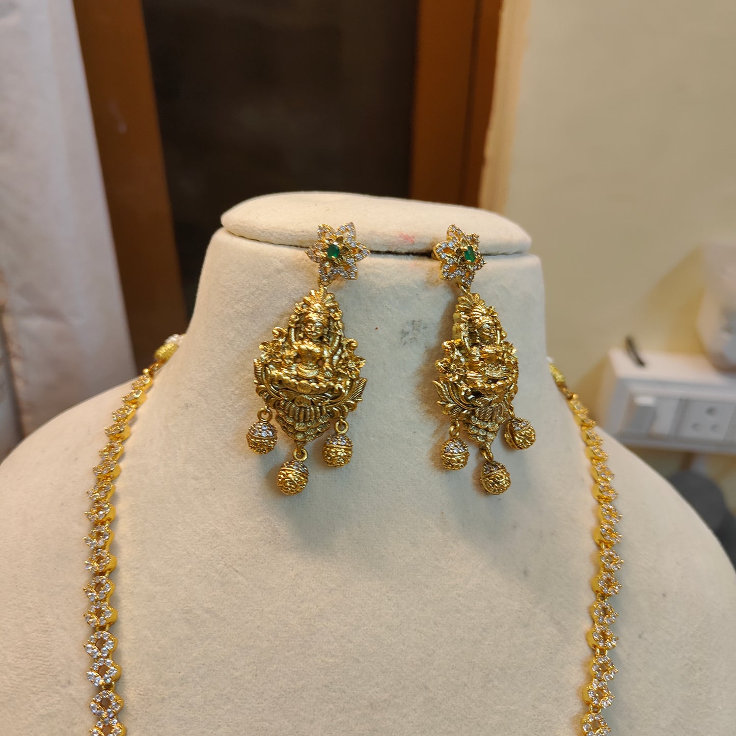 AD stones Gold nakshi Haram