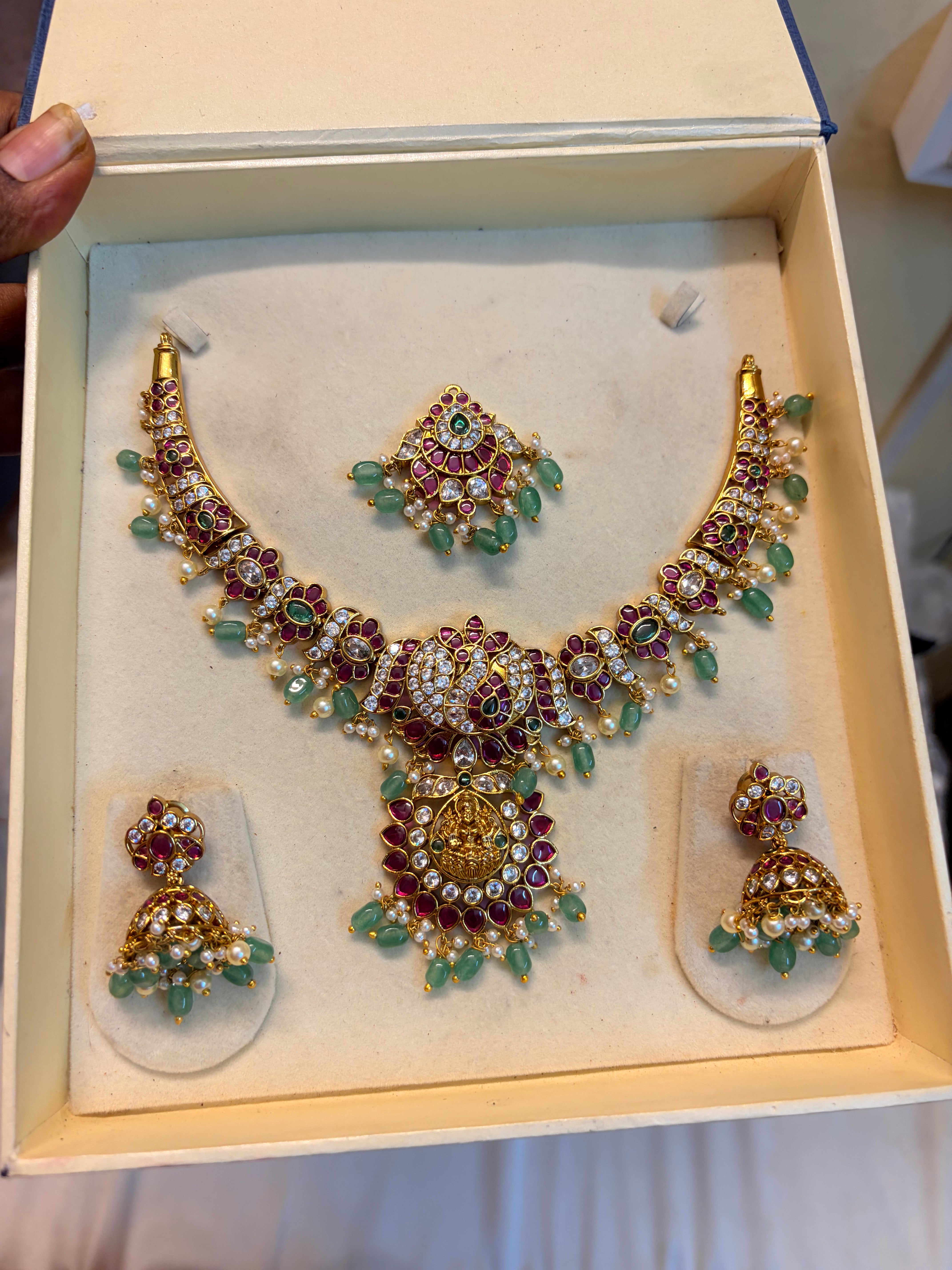 Real kemp stones jadau necklace set with detachable pendant