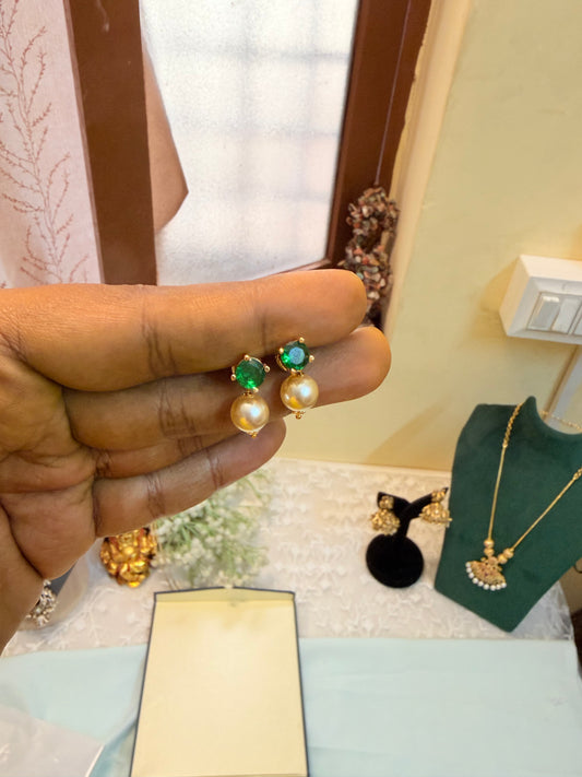 Panchaloham Emerald Daily wear screw back earrings