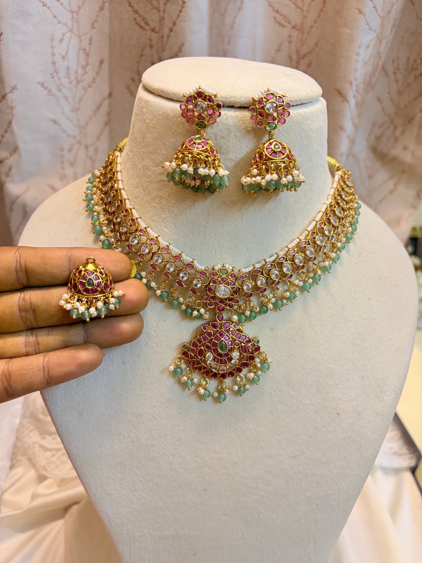 Real kemp stones jadau Kundan choker set with detachable pendant