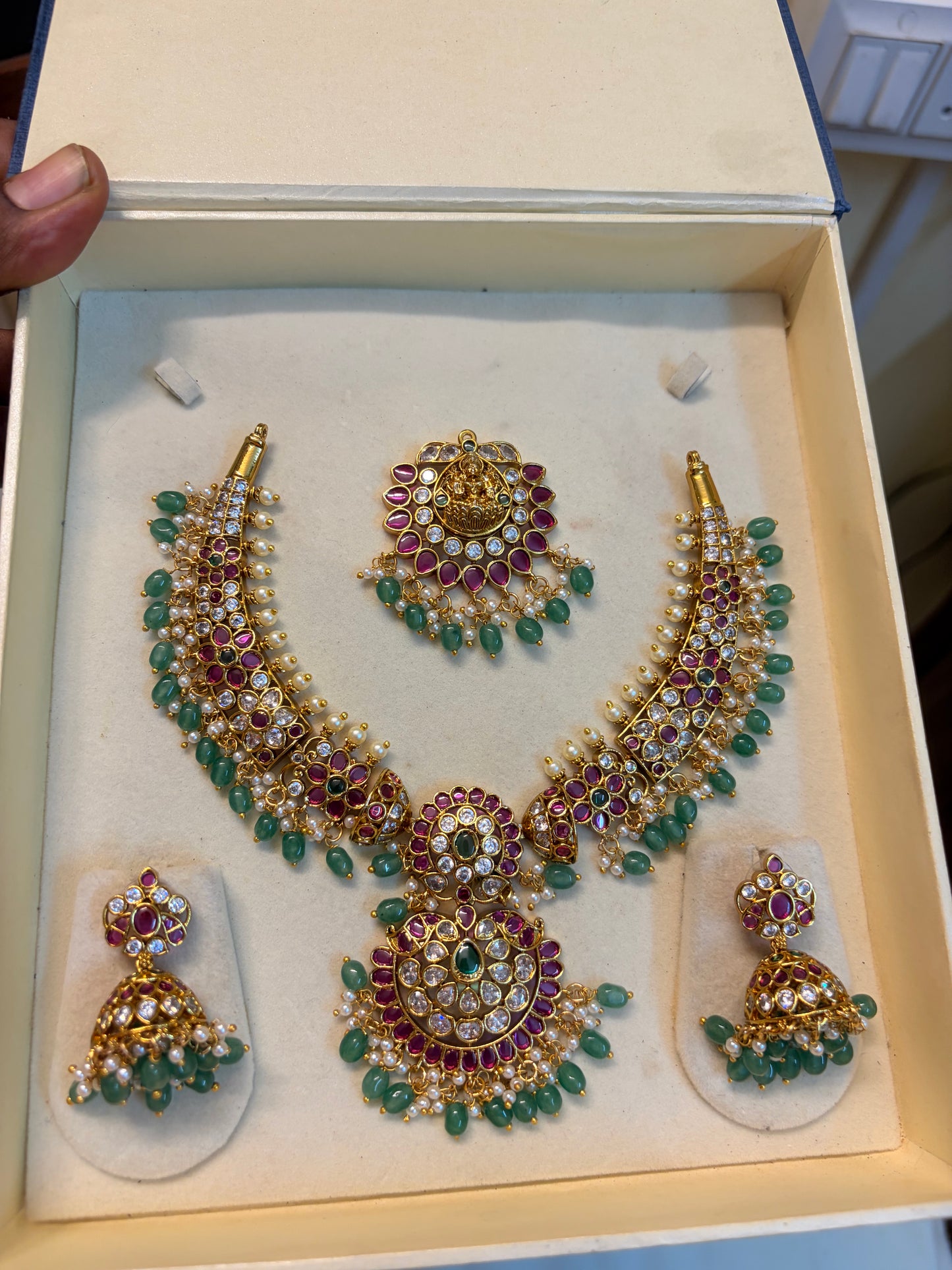 Real kemp stones jadau necklace set with detachable pendant
