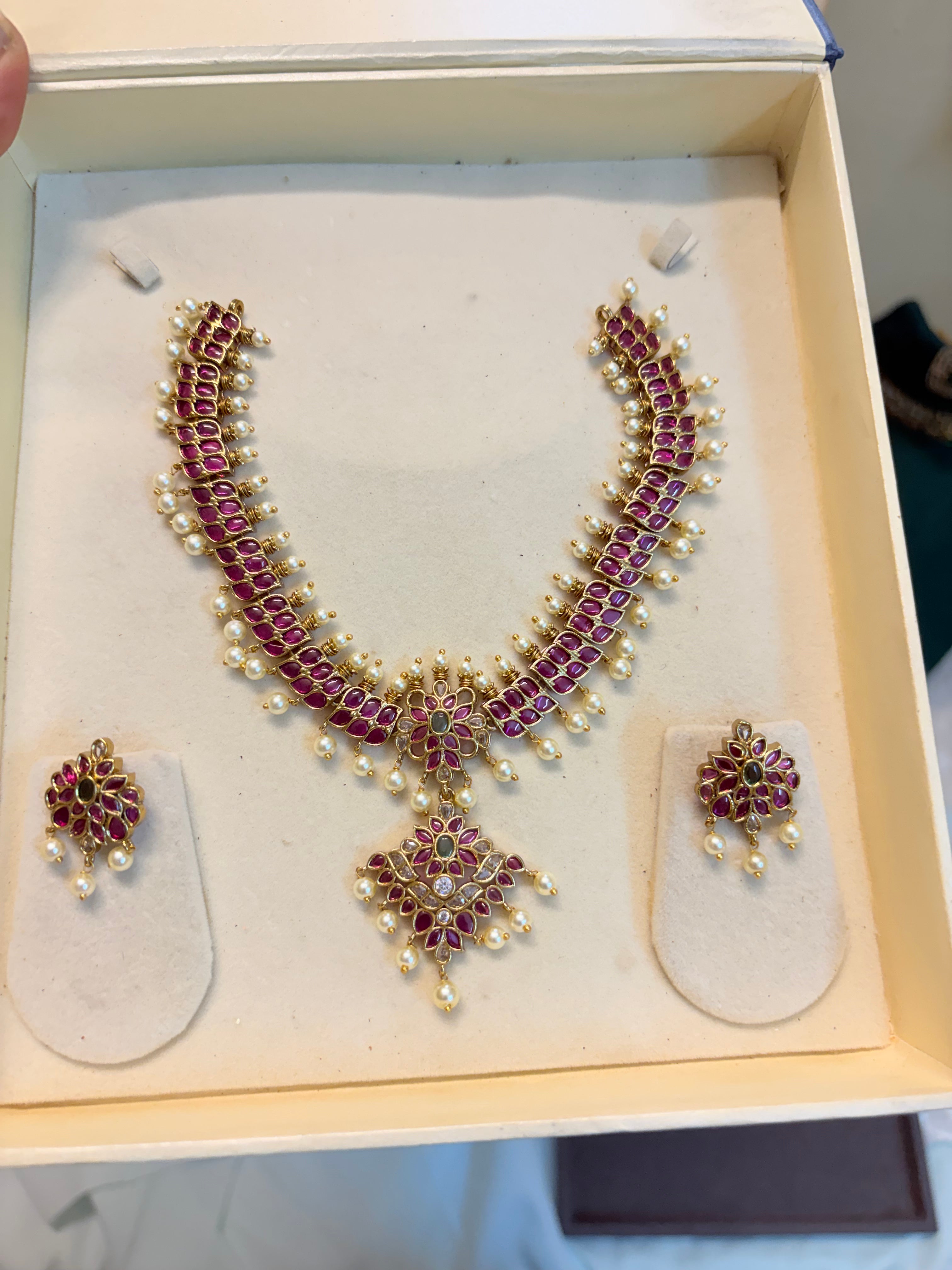 Traditional kemp stones jadau necklace set