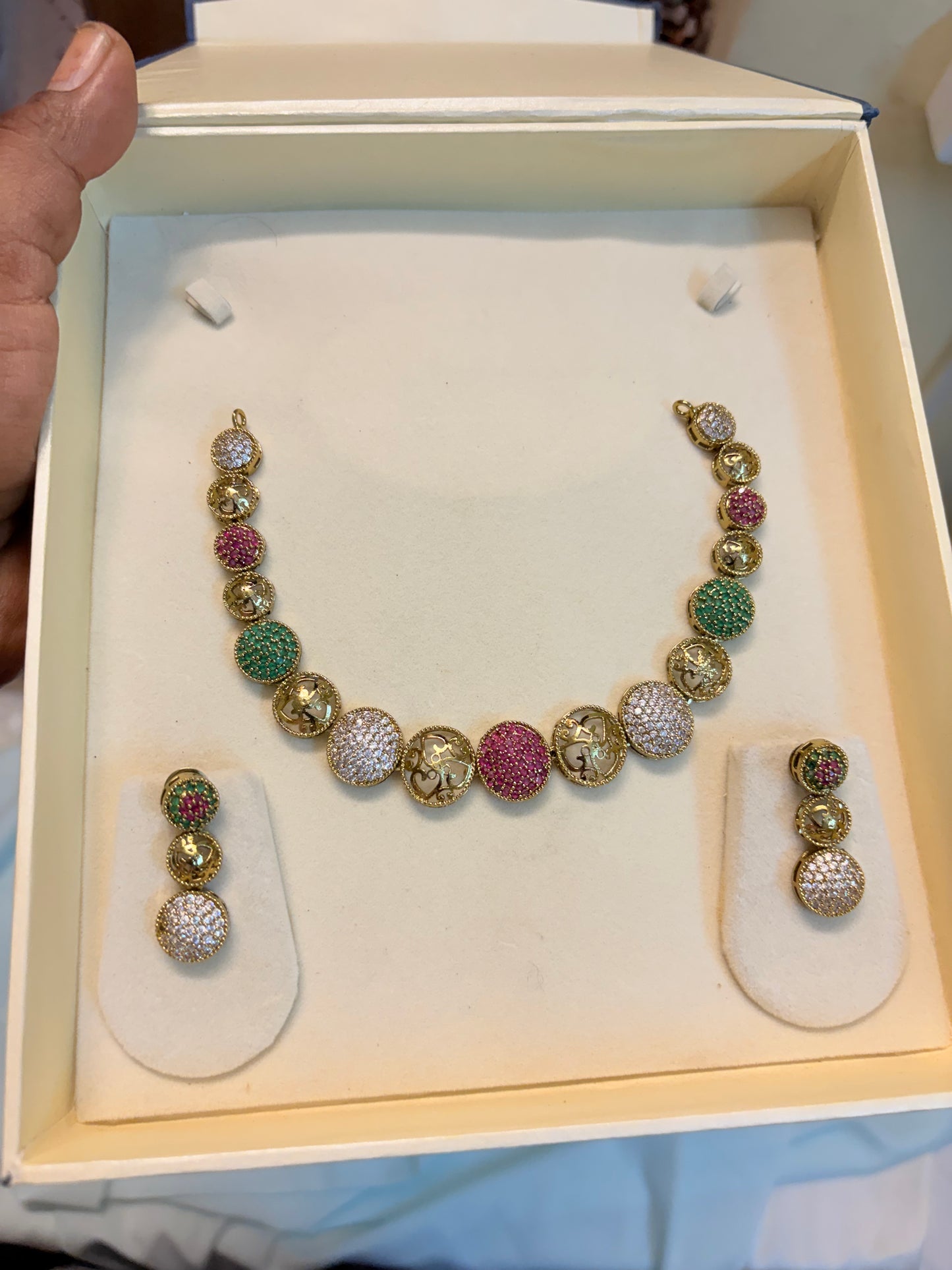 Circular party wear necklace set