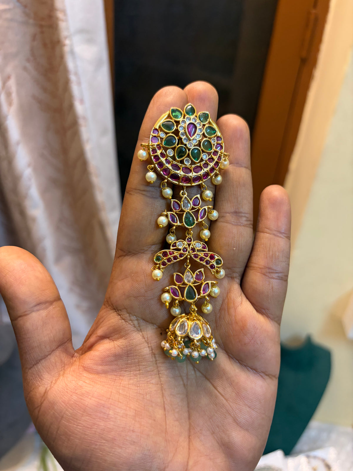 Kemp stones jadau hair accessories