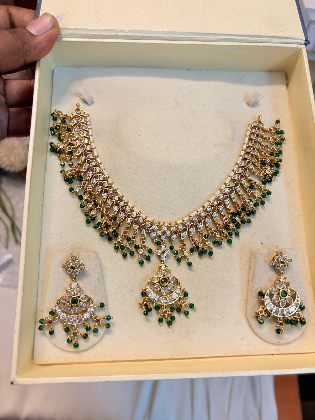Classic kemp stones jadau choker set