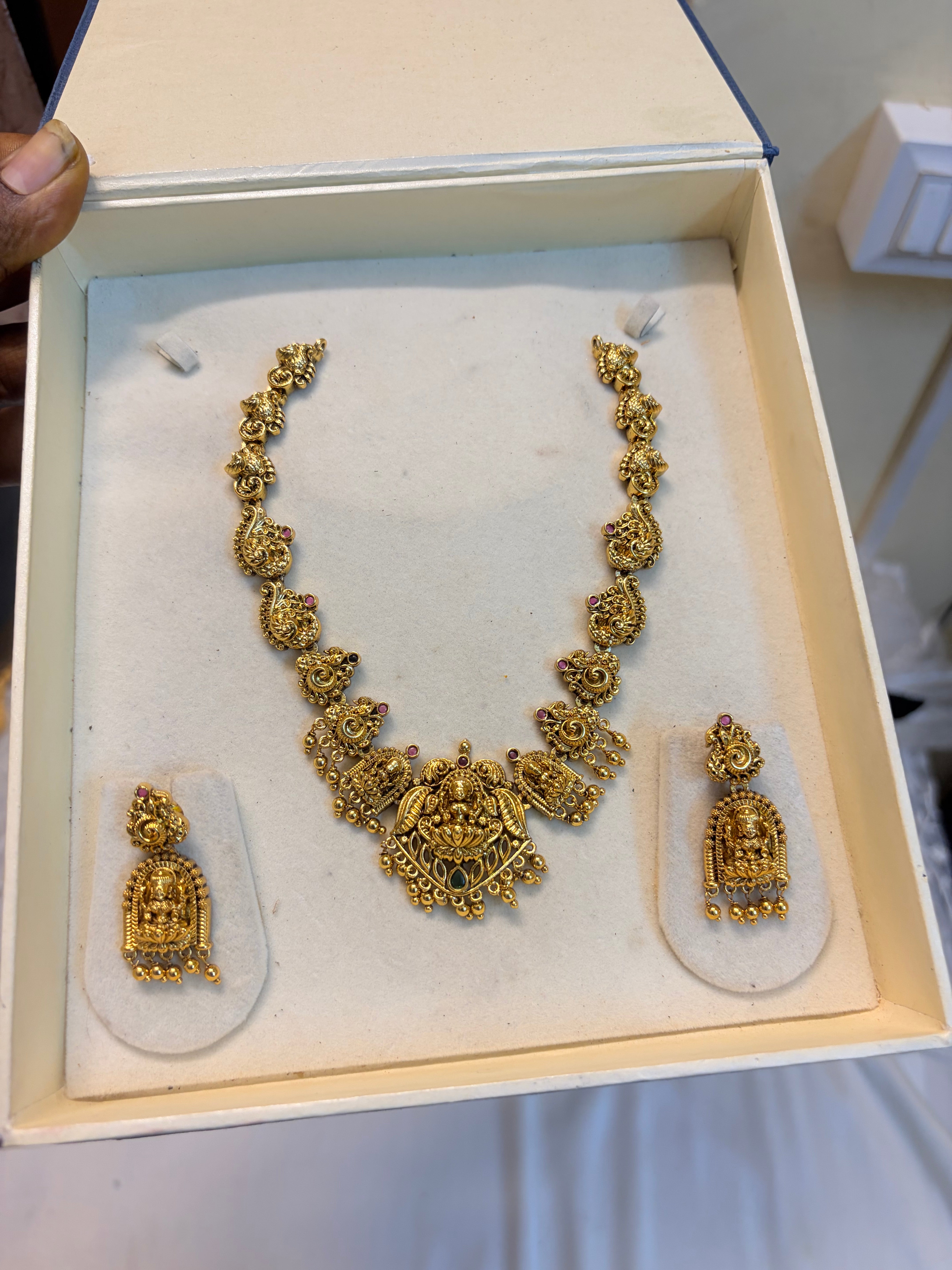 Gold Nakshi jadau necklace set