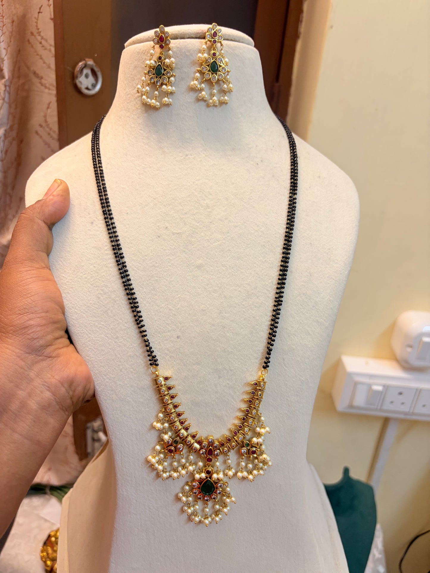 Guttapusalu gold antique black beads chain