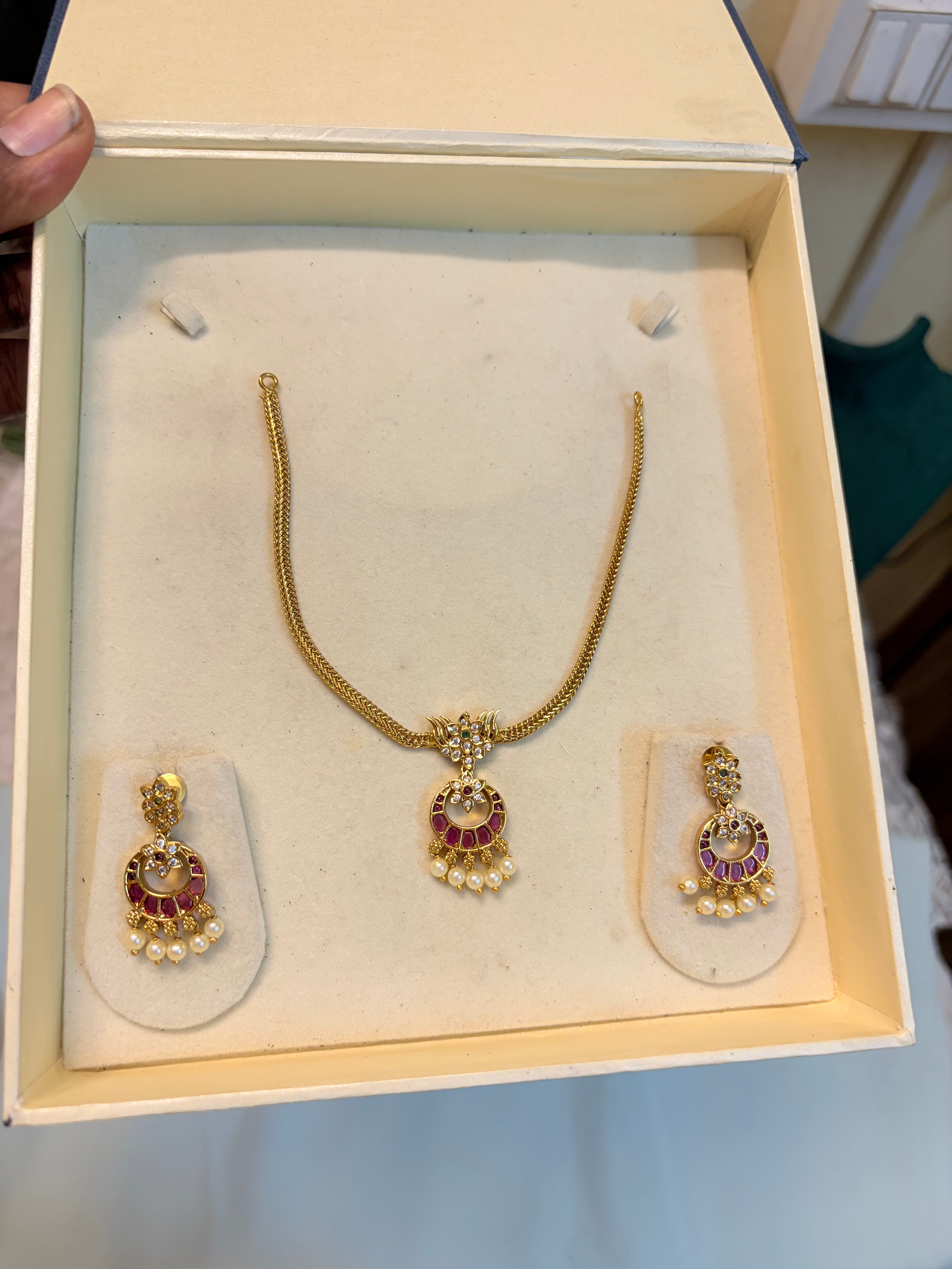 Kemp stones kids choker set