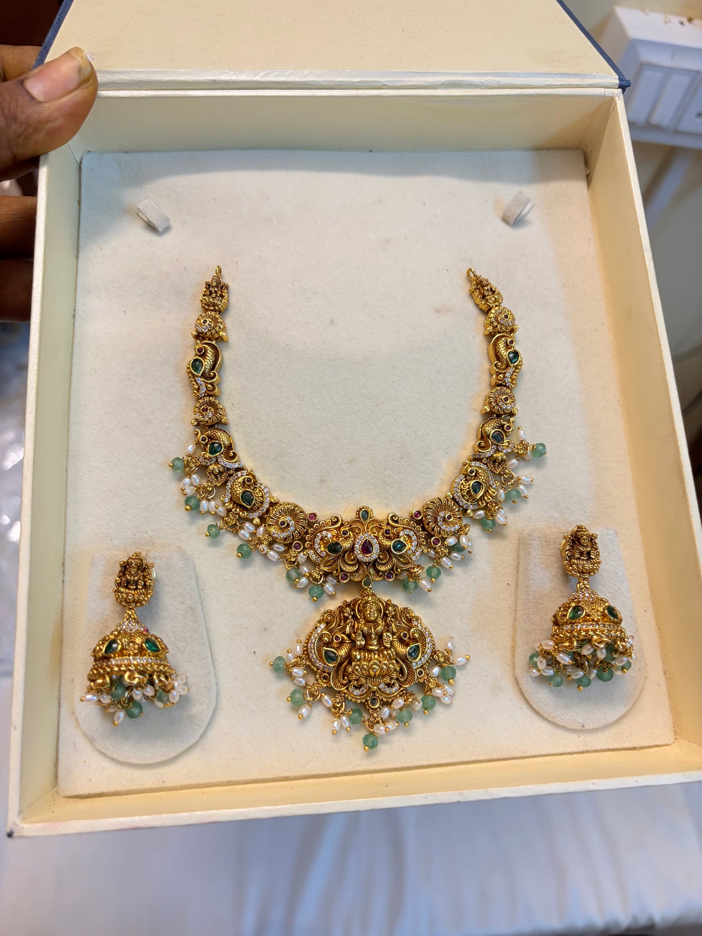 Gold Nakshi jadau necklace set