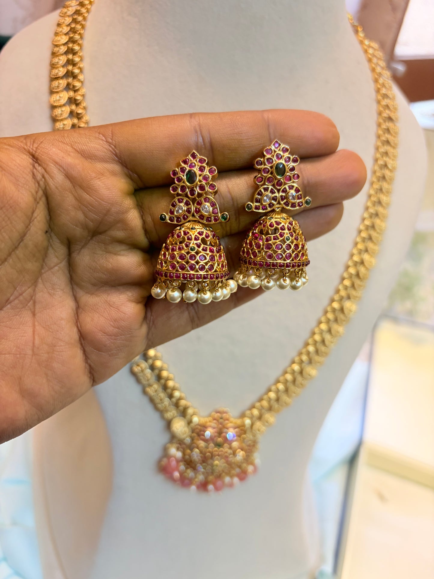 Kemp stone Lakshmi coin haram
