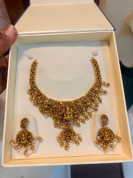 Gold antique finish jadau necklace set