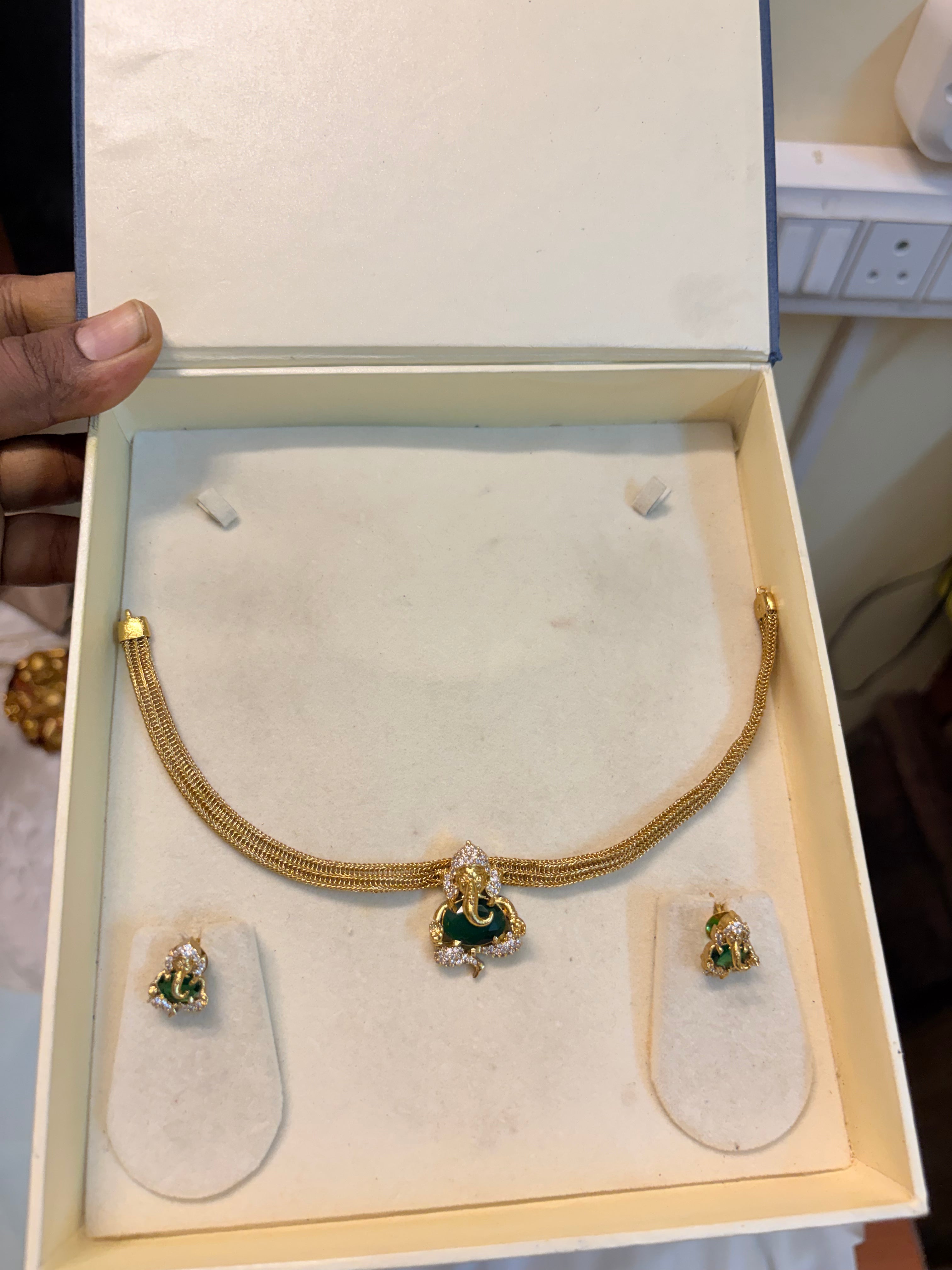 Emerald Ganesh motif necklace set